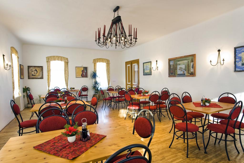 Hotel Sumava Vyšší Brod Bagian luar foto